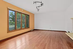 9339 Cedar Lk Rd S, Saint Louis Park, MN 55426 - Photo 10