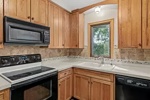 9339 Cedar Lk Rd S, Saint Louis Park, MN 55426 - Photo 6