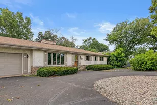 9339 Cedar Lk Rd S, Saint Louis Park, MN 55426 - Photo 2
