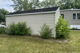 143 Judith Dr, Chaska, MN 55318 - Photo 12