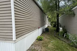143 Judith Dr, Chaska, MN 55318 - Photo 10