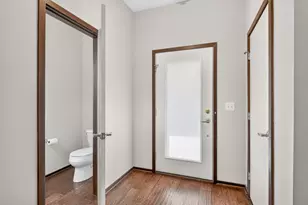 2818 Aldrich Ave S, Minneapolis, MN 55408 - Photo 8