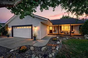 31795 Lakeway Dr NE, Cambridge, MN 55008 - Photo 2