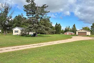 15634 318th St, Menahga, MN 56464 - Photo 2