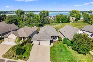 1404 Beachcomber Blvd, Waconia, MN 55387 - Photo 2