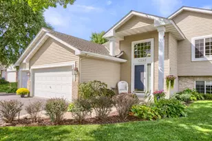 13247 Yorktown Ln N, Champlin, MN 55316 - Photo 2
