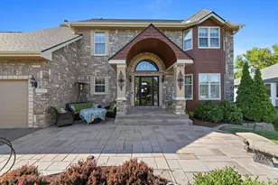 4086 Deerwood Trail, Eagan, MN 55122 - Photo 2