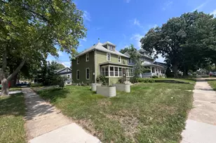 903 1st St SE, Rochester, MN 55904 - Photo 2