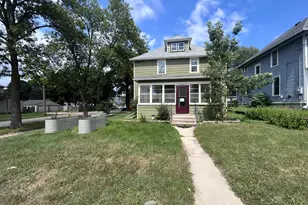 903 1st St SE, Rochester, MN 55904 - Photo 1