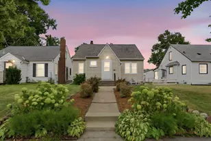 1238 Grotto St N, Saint Paul, MN 55117 - Photo 1