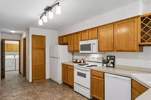 1842 Cliff Lake Ct, Eagan, MN 55122 - Photo 12