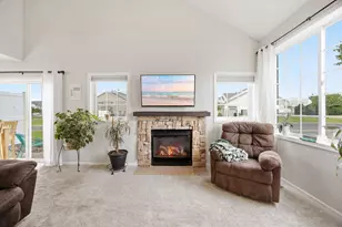 17530 Gillette Way, Lakeville, MN 55044 - Photo 2