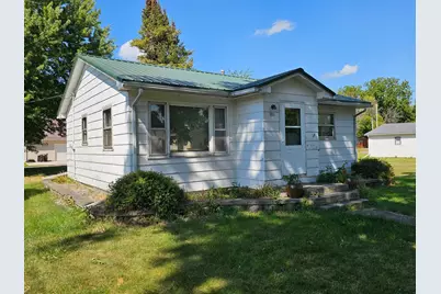 204 5th Avenue W, Lamberton, MN 56152 - Photo 2