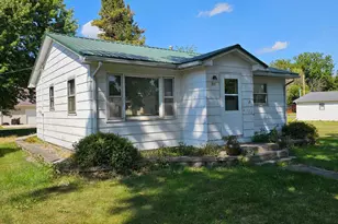 204 5th Ave W, Lamberton, MN 56152 - Photo 2