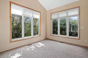 198 Thompson Ave E, West Saint Paul, MN 55118 - Photo 12
