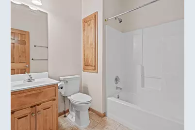 198 Thompson Avenue E, West Saint Paul, MN 55118 - Photo 22