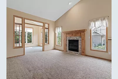 198 Thompson Avenue E, West Saint Paul, MN 55118 - Photo 2