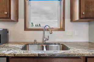 1404 20th St NE, Austin, MN 55912 - Photo 22