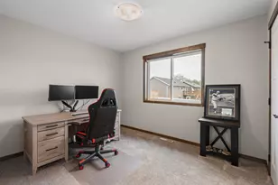 1404 20th St NE, Austin, MN 55912 - Photo 28
