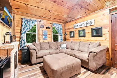 9235 Oakwood Lane, Pine City, MN 55063 - Photo 10