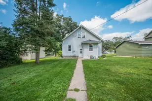 315 W 6th St, Blue Earth, MN 56013 - Photo 36
