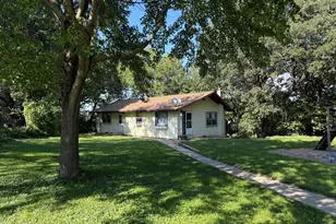 521 Oak Ln, Redwood Falls, MN 56283 - Photo 22