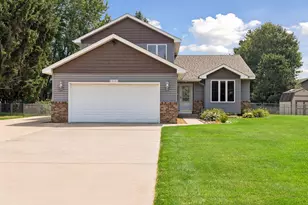 13161 Jenkins St NE, Blaine, MN 55449 - Photo 2