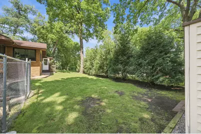 205 Lake Street SW, Hutchinson, MN 55350 - Photo 32