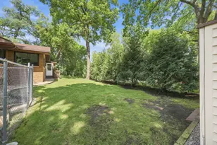 205 Lake St SW, Hutchinson, MN 55350 - Photo 32