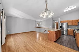6865 Romeo Rd, Woodbury, MN 55125 - Photo 8