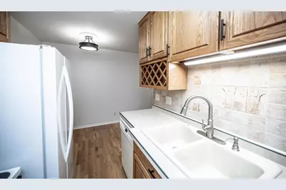 135 Viking Drive E #102, Little Canada, MN 55117 - Photo 22