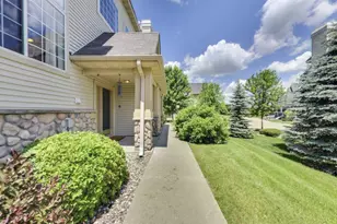 7614 Southridge Ln, Savage, MN 55378 - Photo 4