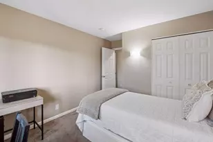 4501 Terracewood Dr, Bloomington, MN 55437 - Photo 24