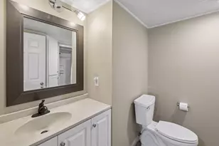 4501 Terracewood Dr, Bloomington, MN 55437 - Photo 36