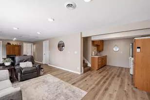 4501 Terracewood Dr, Bloomington, MN 55437 - Photo 32