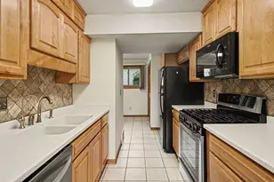181 River Woods Ln, Burnsville, MN 55337 - Photo 8