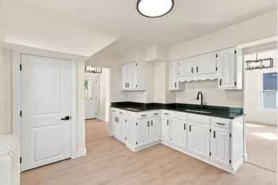 810 Van Buren Avenue, Saint Paul, MN 55104 - Photo 14