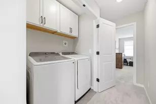 870 Mount Curve Blvd, Saint Paul, MN 55116 - Photo 26