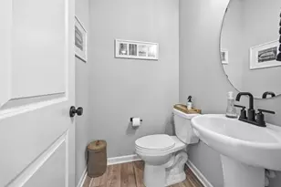 870 Mount Curve Blvd, Saint Paul, MN 55116 - Photo 18