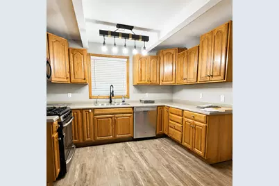 212 W Grant Street, Ceylon, MN 56121 - Photo 4