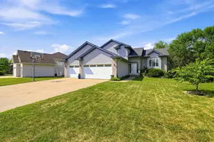 10396 Karston Ave NE, Albertville, MN 55301 - Photo 2