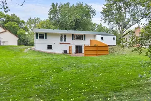 13471 Eveleth Way, Apple Valley, MN 55124 - Photo 38