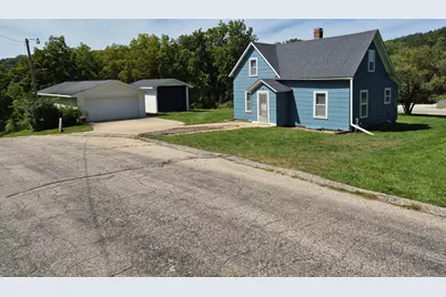 304 Terrace Street, Lanesboro, MN 55949 - Photo 2