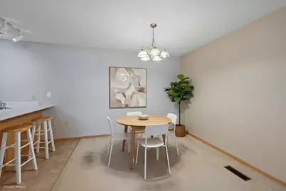2462 Oakridge Circle, Hudson, WI 54016 - Photo 6