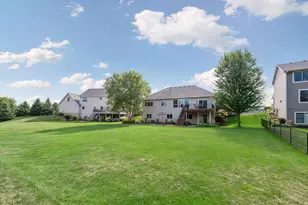 1542 Sparrow Rd, Waconia, MN 55387 - Photo 10