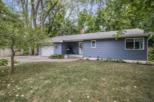 261 6th St S, Bayport, MN 55003 - Photo 1