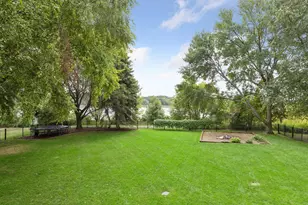 18692 Erin Bay, Eden Prairie, MN 55347 - Photo 36