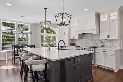 18692 Erin Bay, Eden Prairie, MN 55347 - Photo 2