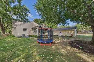 1474 Burke Ave E, Maplewood, MN 55109 - Photo 16