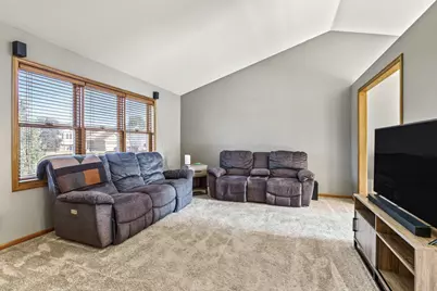 43 Nicholas Way, Hudson, WI 54016 - Photo 4